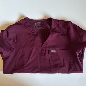 Figs medium burgundy top